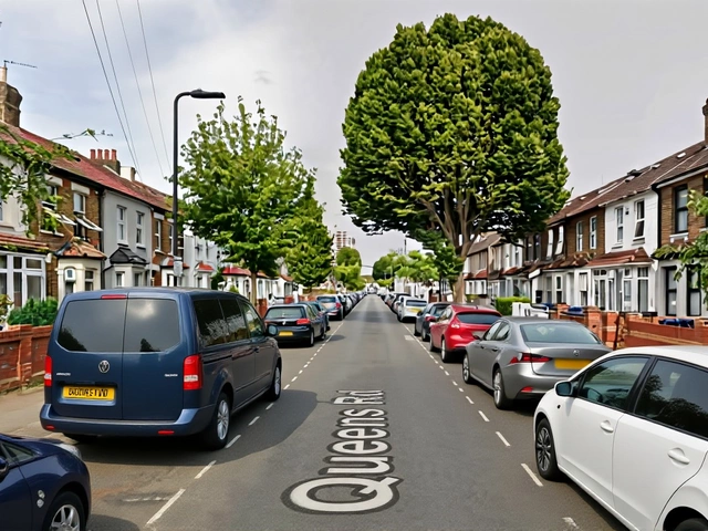 Fatal Southall house fire kills man as arson probe opens
